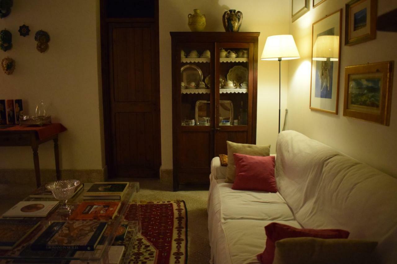 Loft 'Le Vie Del Centro' Hotel Marsala Luaran gambar