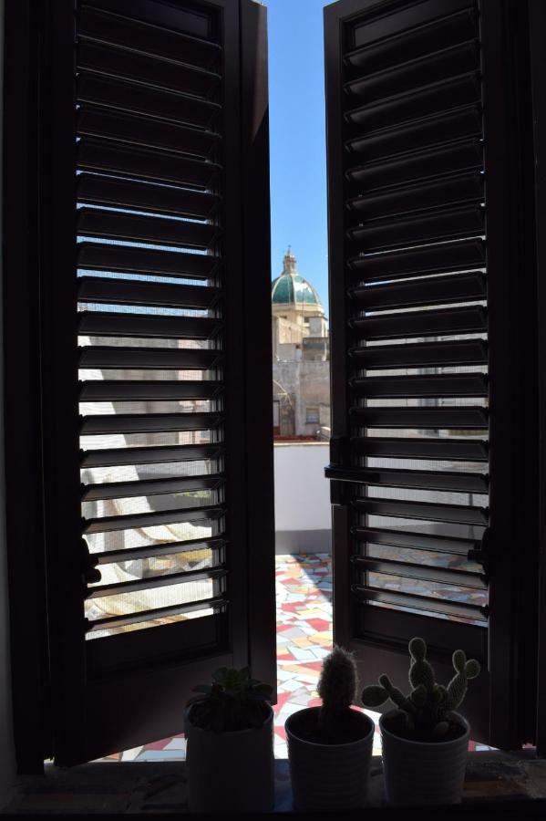 Loft 'Le Vie Del Centro' Hotel Marsala Luaran gambar
